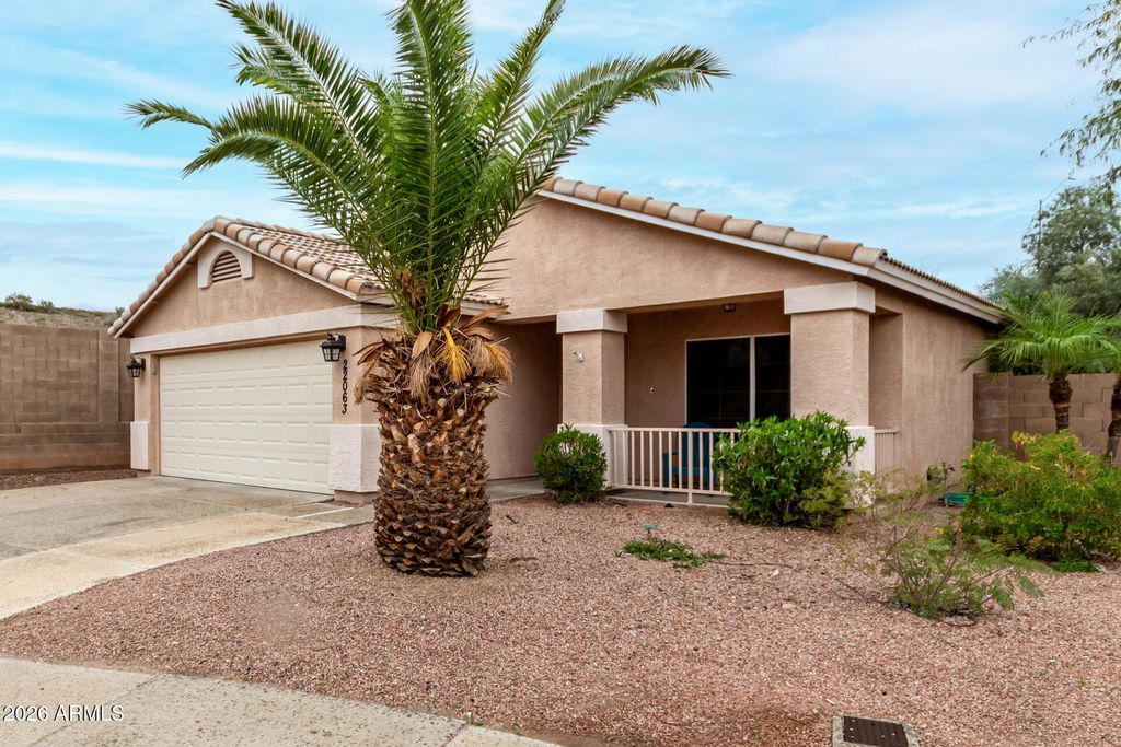 Photo of 22063 N 35th Drive, Glendale, AZ 85310 (MLS # 6964135)