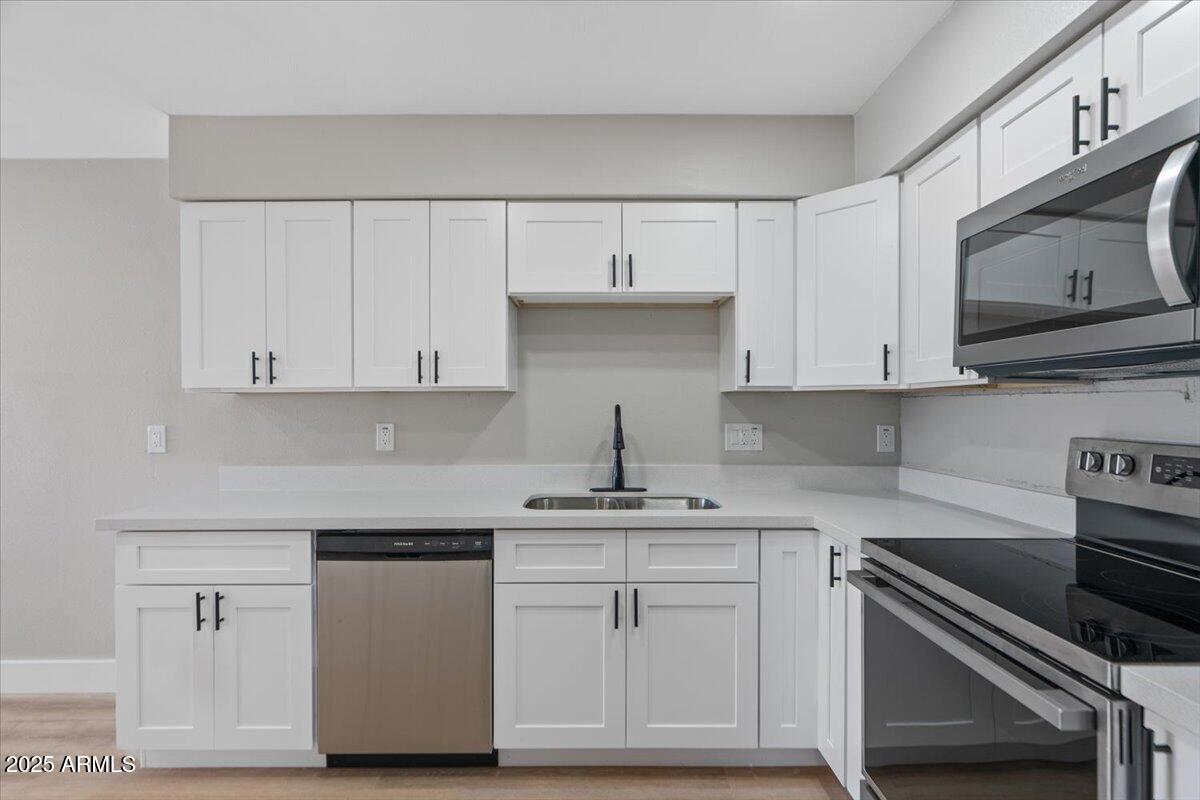 9054 E CRESCENT Avenue