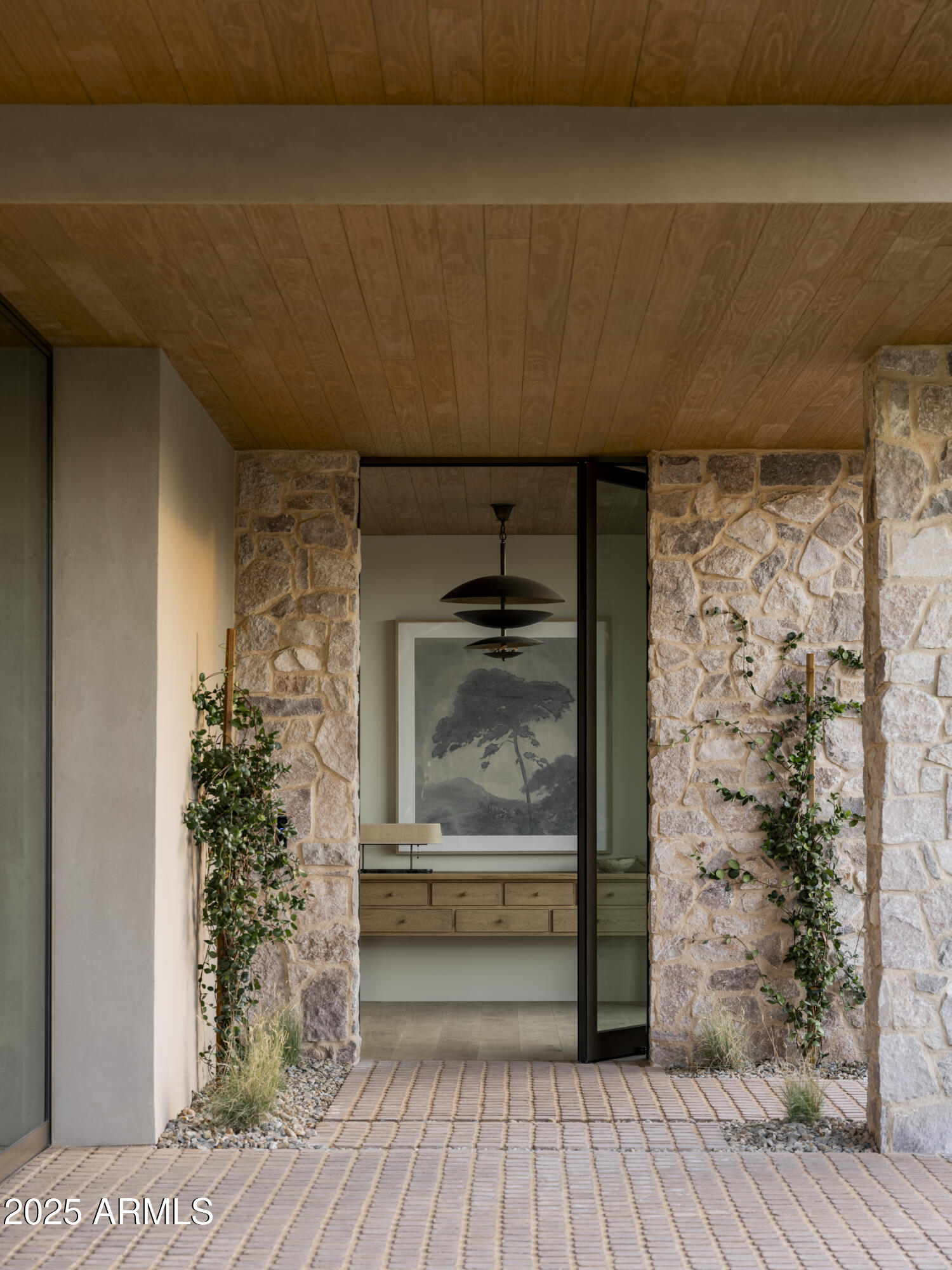 8631 N AVENIDA DEL SOL --