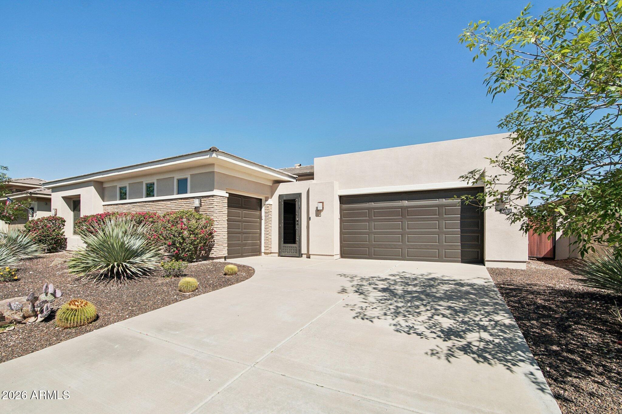 Peoria, Arizona, 85383, United States, 3 Bedrooms Bedrooms, ,4 BathroomsBathrooms,Residential,Active,2038181