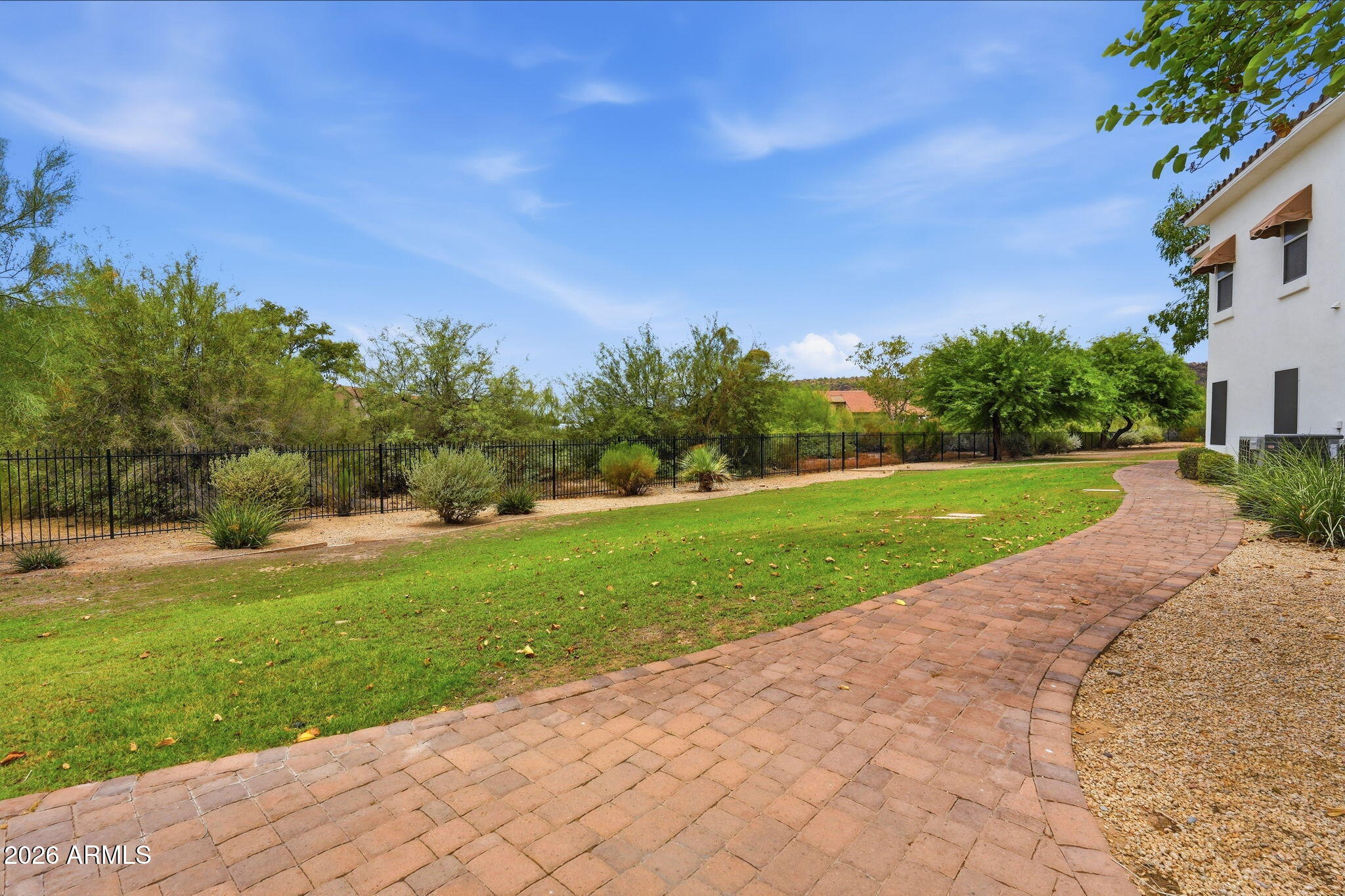 2950 W LOUISE Drive 103