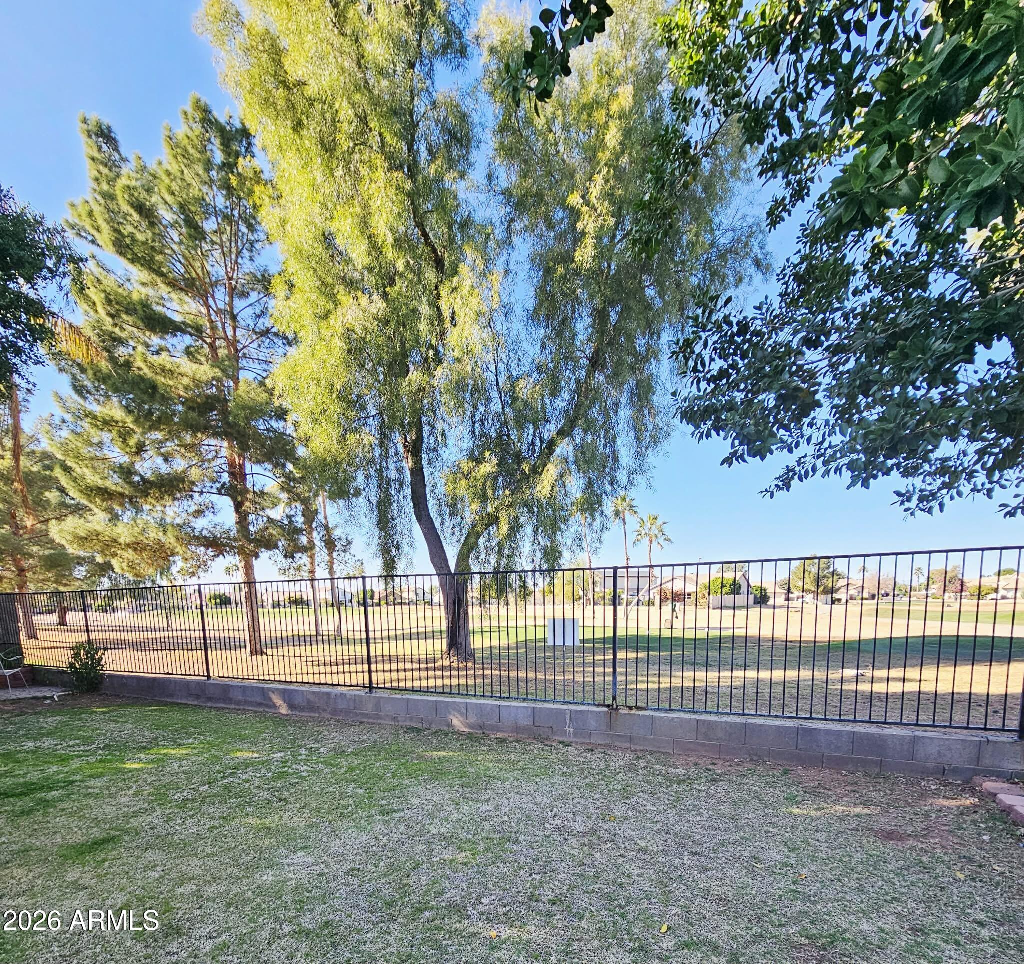 2544 E Calle Del Norte Drive