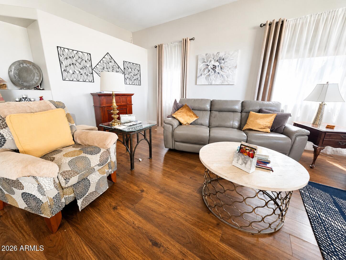 2544 E Calle Del Norte Drive