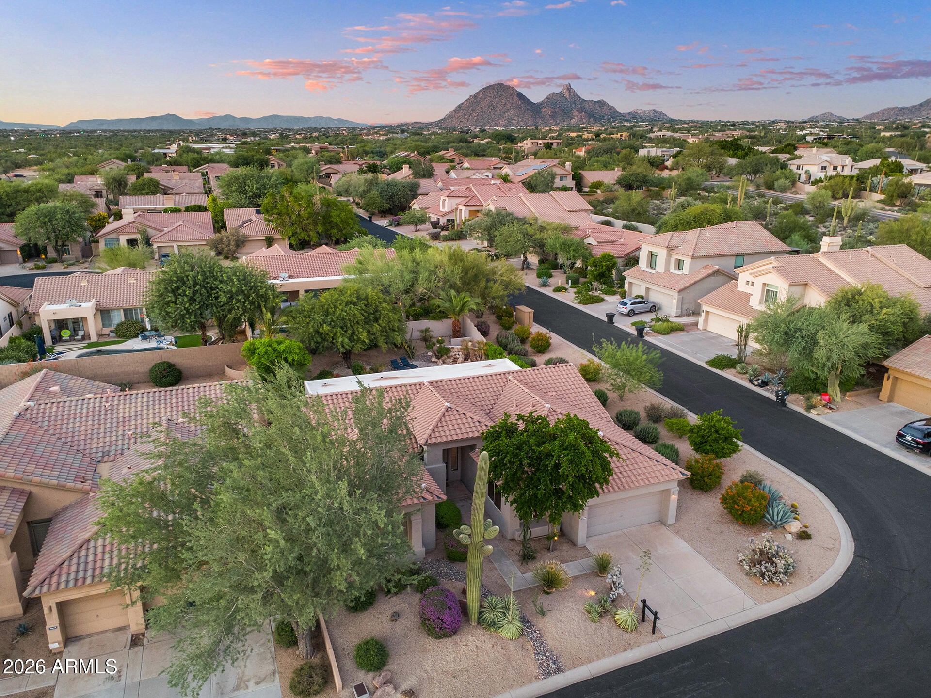 9046 E CALLE DE VALLE Drive