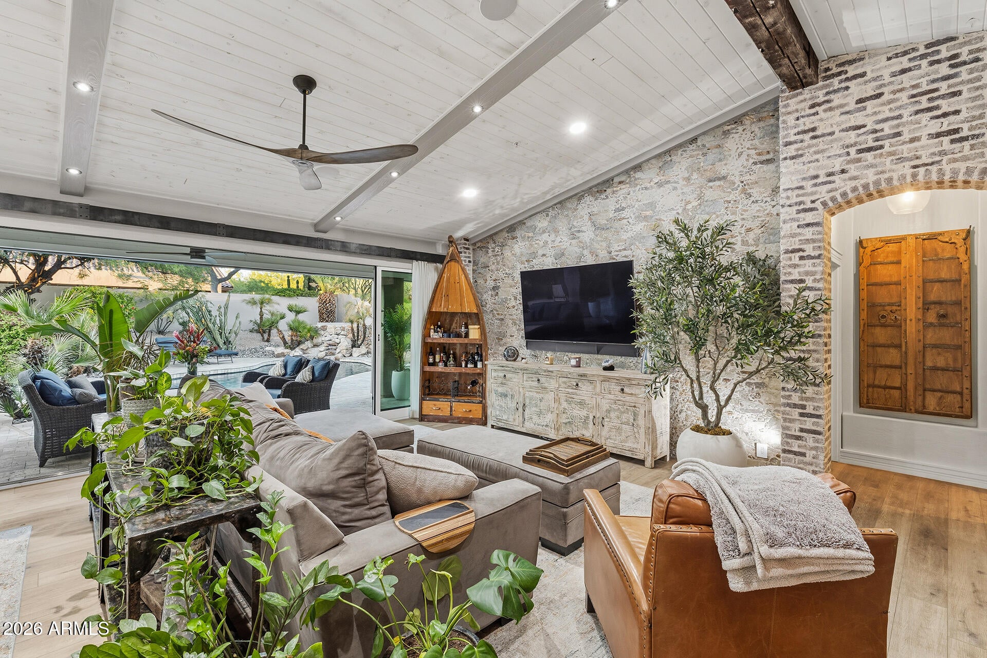 9046 E CALLE DE VALLE Drive