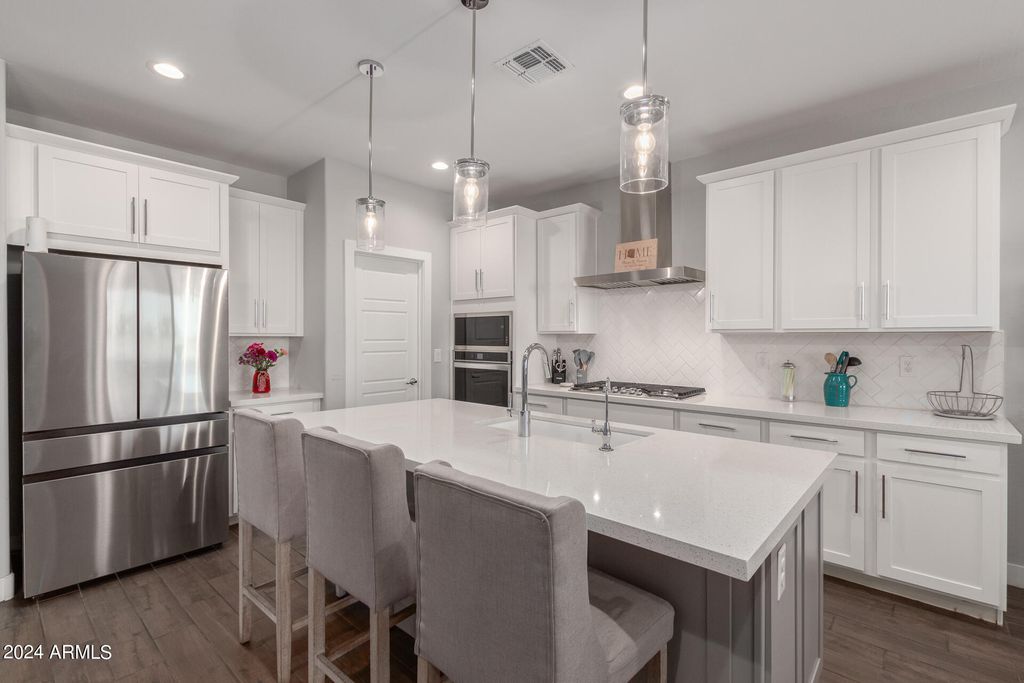 Photo of 11014 W Mckinley Street, Avondale, AZ 85323 (MLS # 7000000)