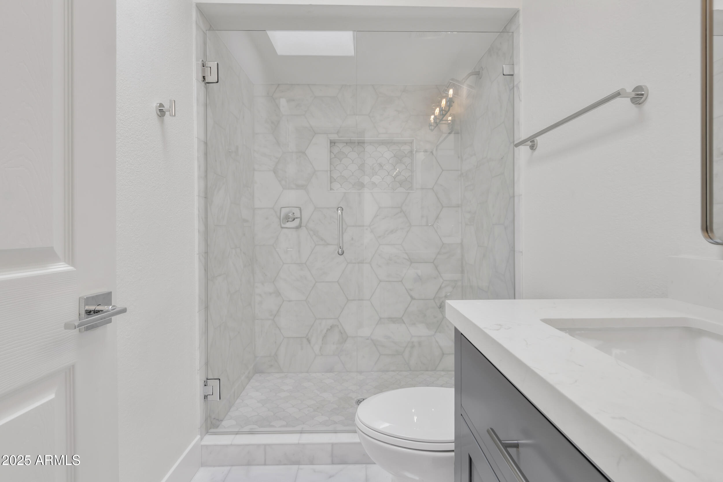 220 N 22ND Place 2036