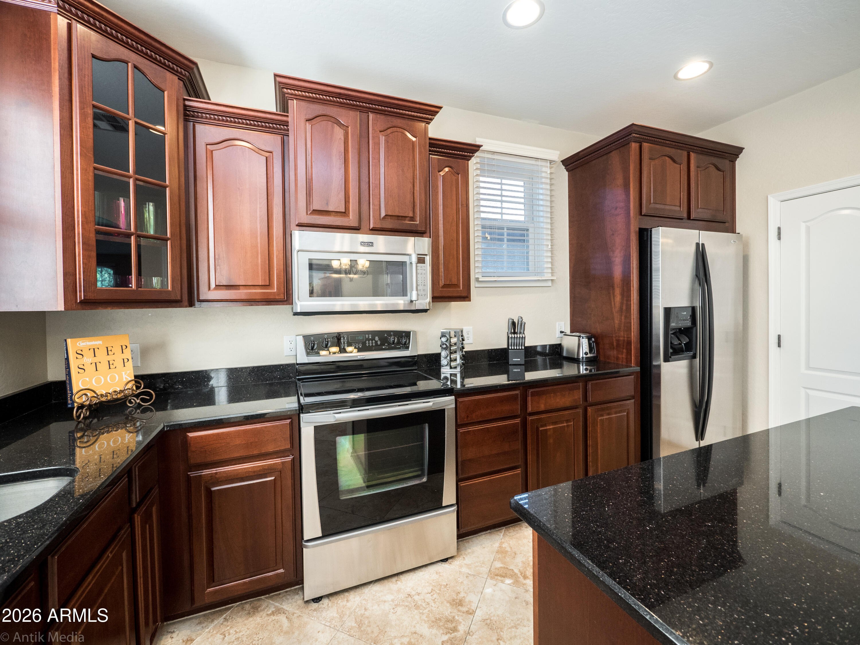 1628 E CANYON CREEK Drive