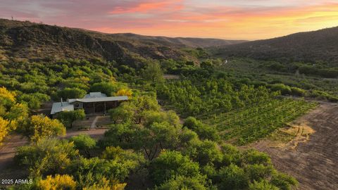 89395 E ARAVAIPA Road Winkelman AZ 85192
