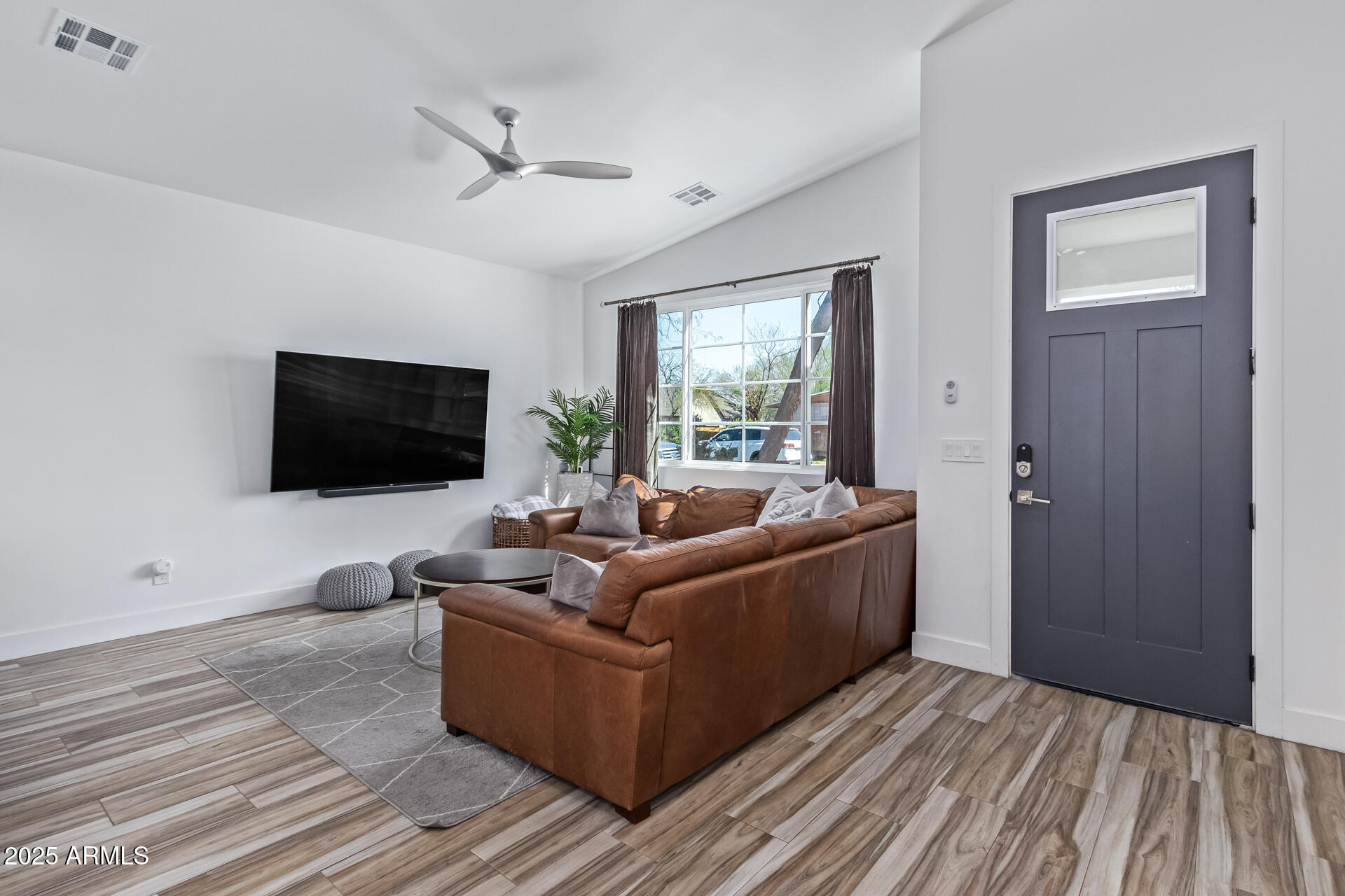3806 N 14TH Place