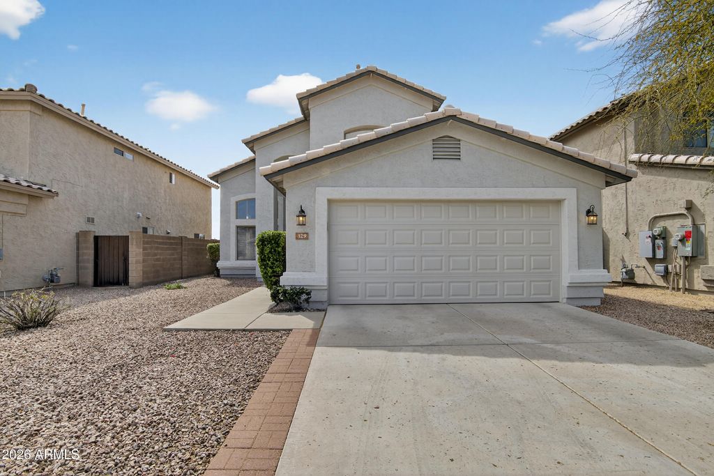 Photo of 329 W Calle Monte Vista, Tempe, AZ 85284 (MLS # 6995346)