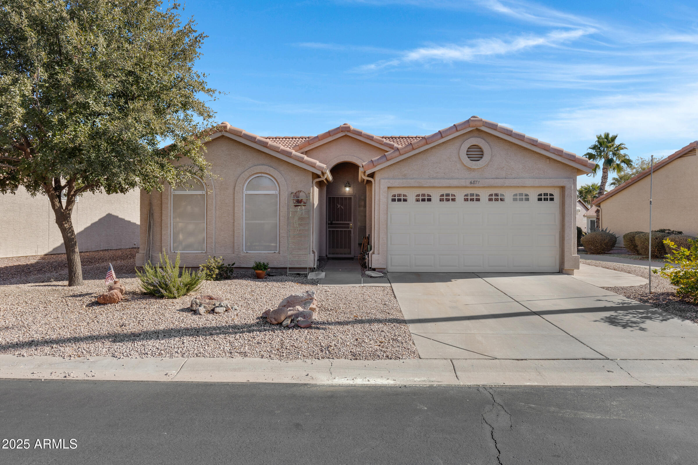 6871 S CORAL GABLE Drive