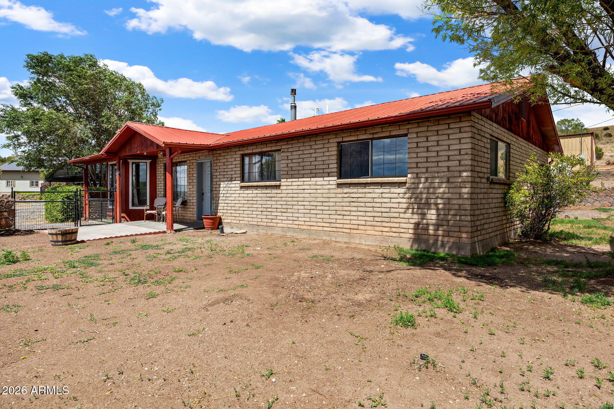 685 N ALTA VISTA Drive