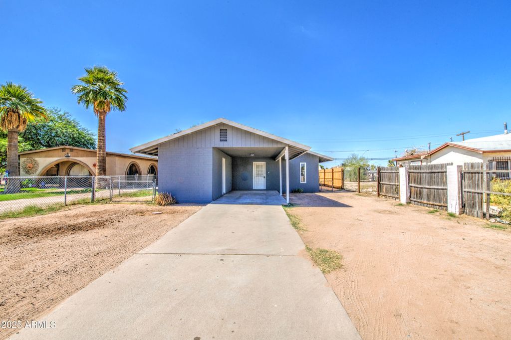 Photo of 305 N Morrison Avenue, Casa Grande, AZ 85122 (MLS # 6926086)