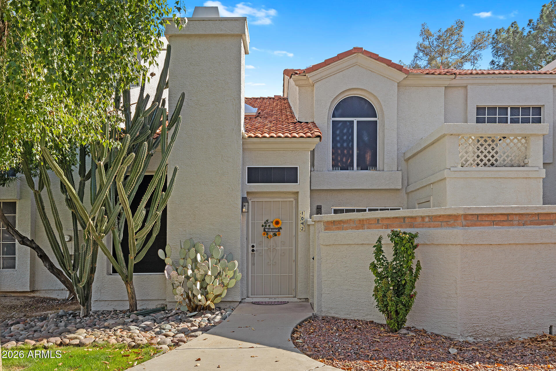 1717 E UNION HILLS Drive 1042