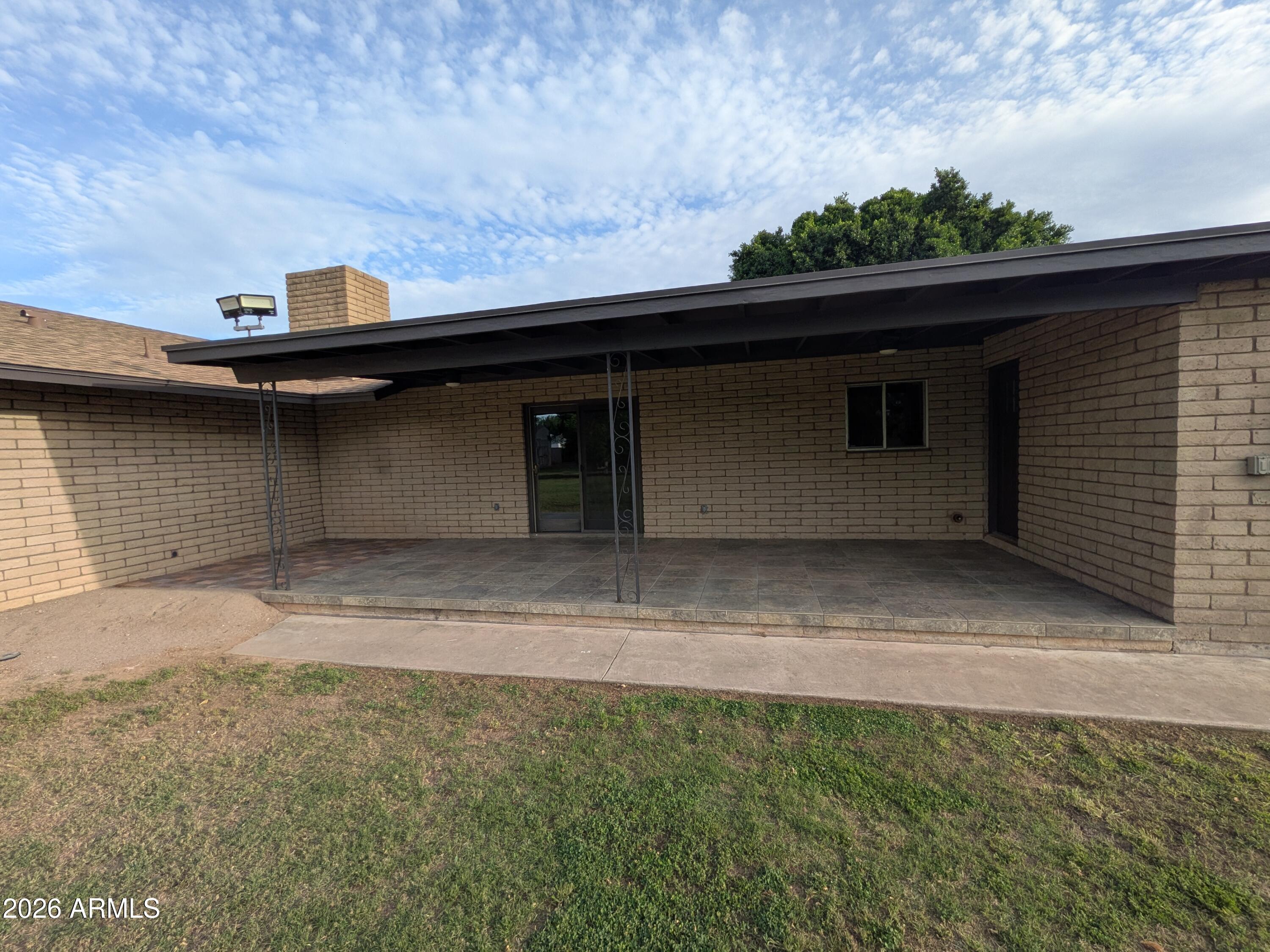 224 E CAMPBELL Road