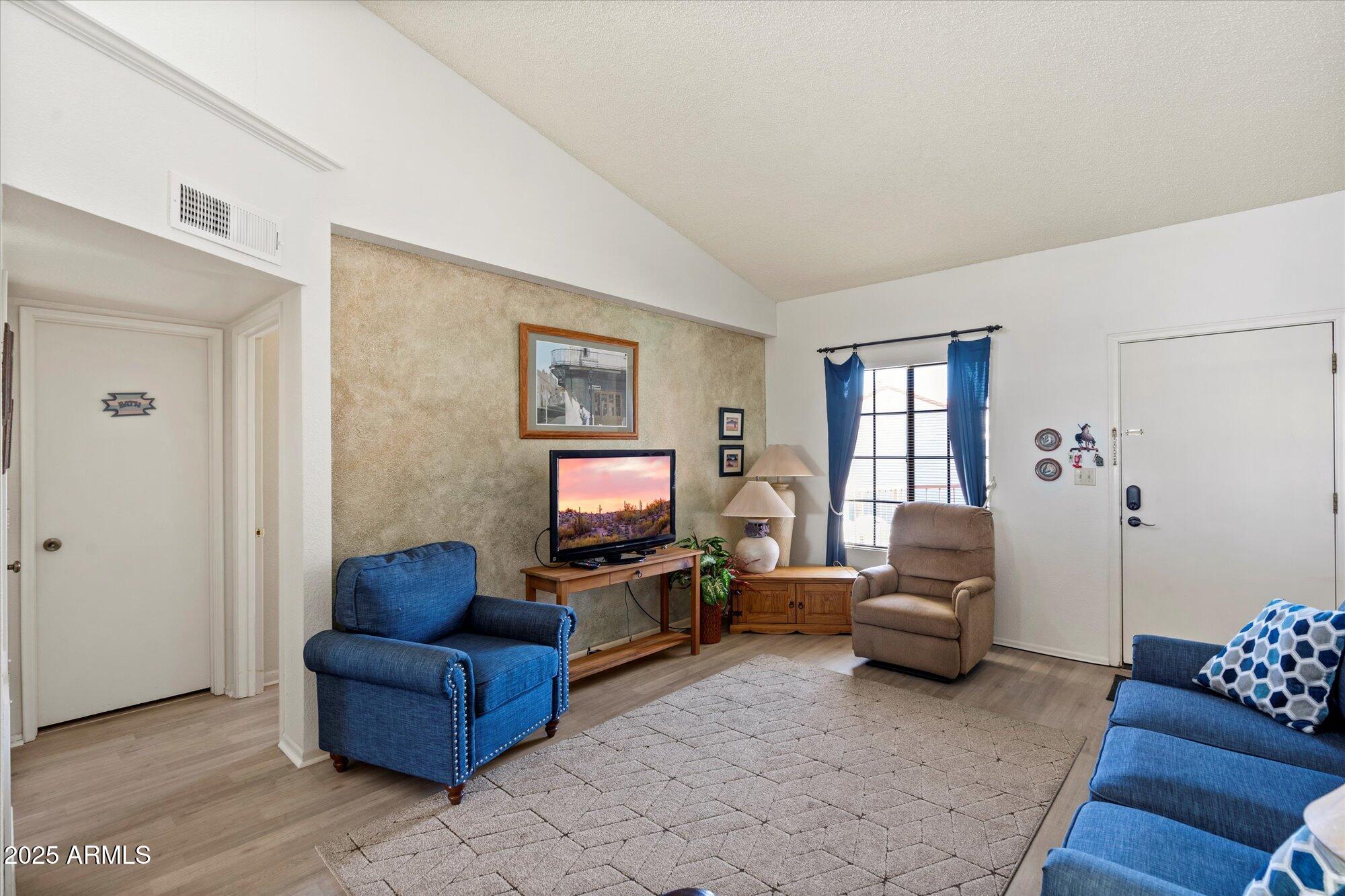 455 S DELAWARE Drive 128