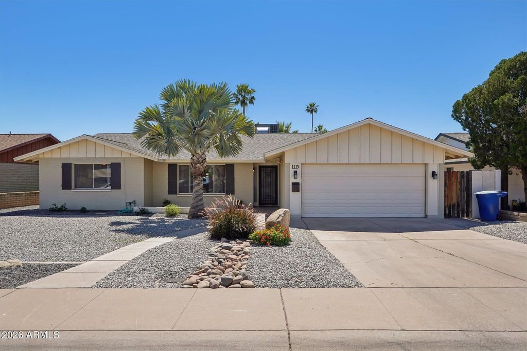 Photo of 1125 E Lodge Drive, Tempe, AZ 85283 (MLS # 6994885)