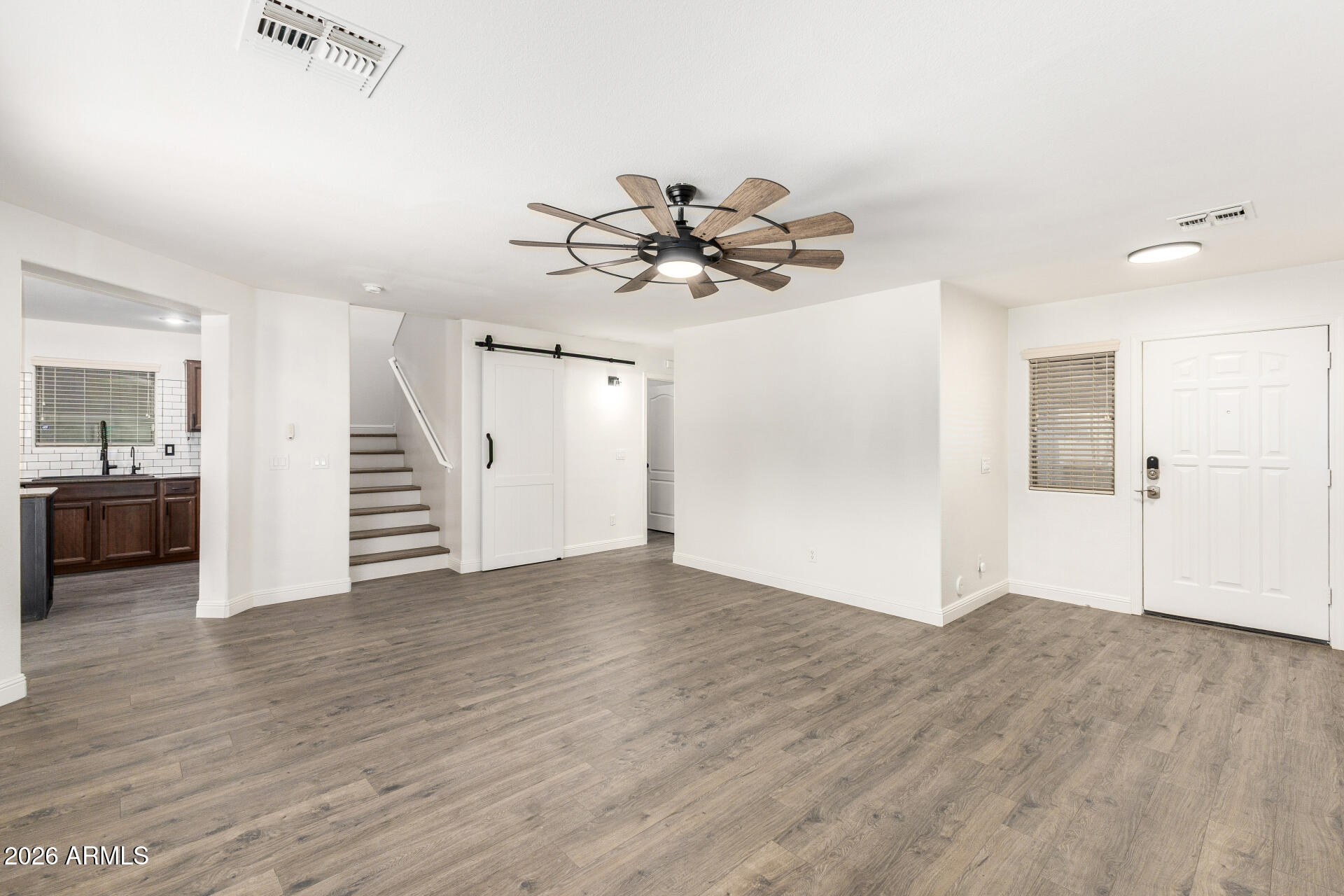 42003 W HILLMAN Drive