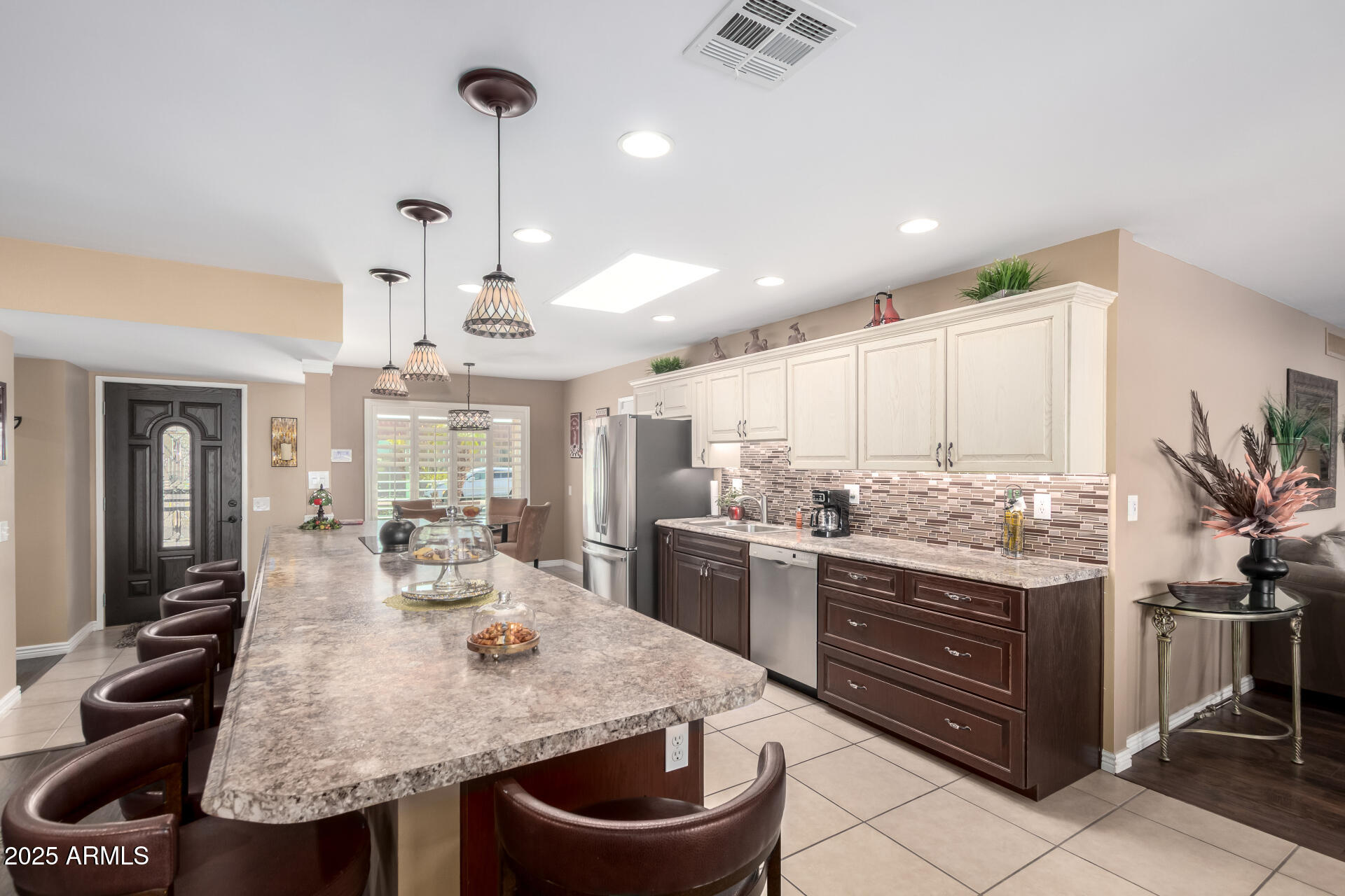 11010 W ACACIA Drive