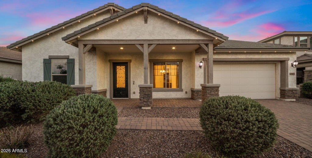 Photo of 21171 E Carriage Way, Queen Creek, AZ 85142 (MLS # 7091275)