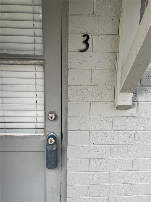 4127 N 18th Place Apt 3