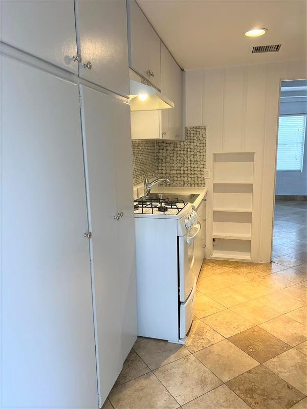 4127 N 18th Place Apt 3