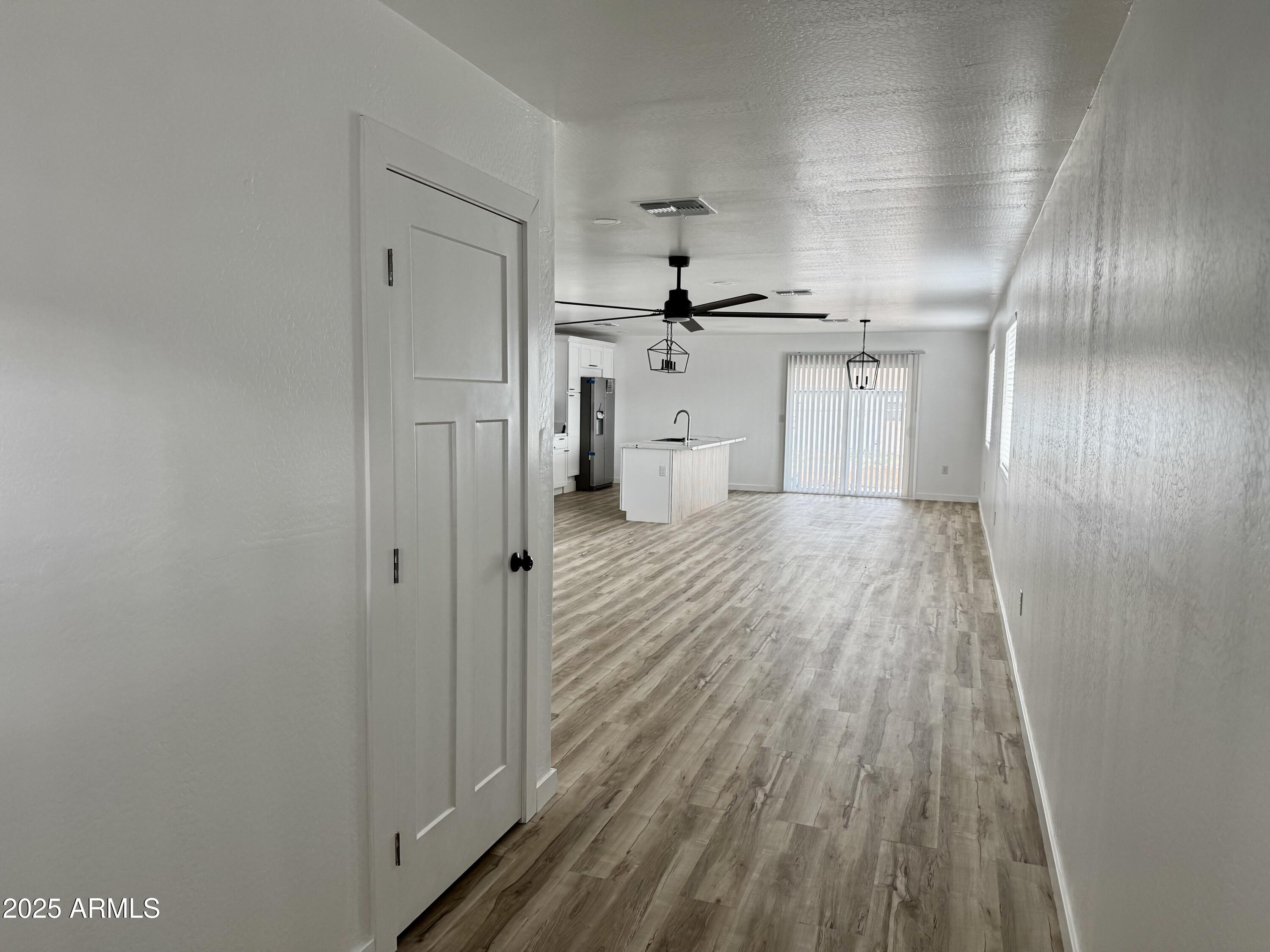 2002 W MARICOPA Street