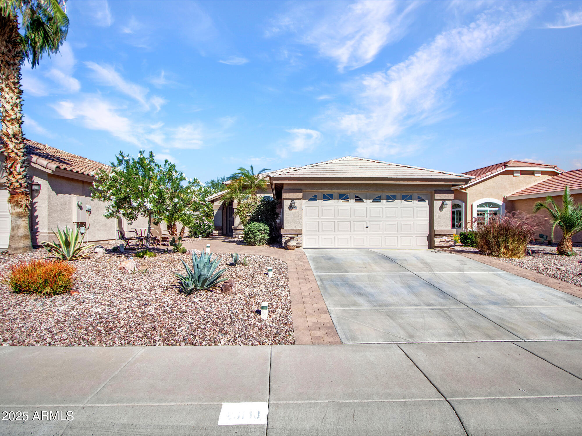 Buckeye, Arizona 85326, United States, 2 Bedrooms Bedrooms, ,2 BathroomsBathrooms,Residential,Pending,253333