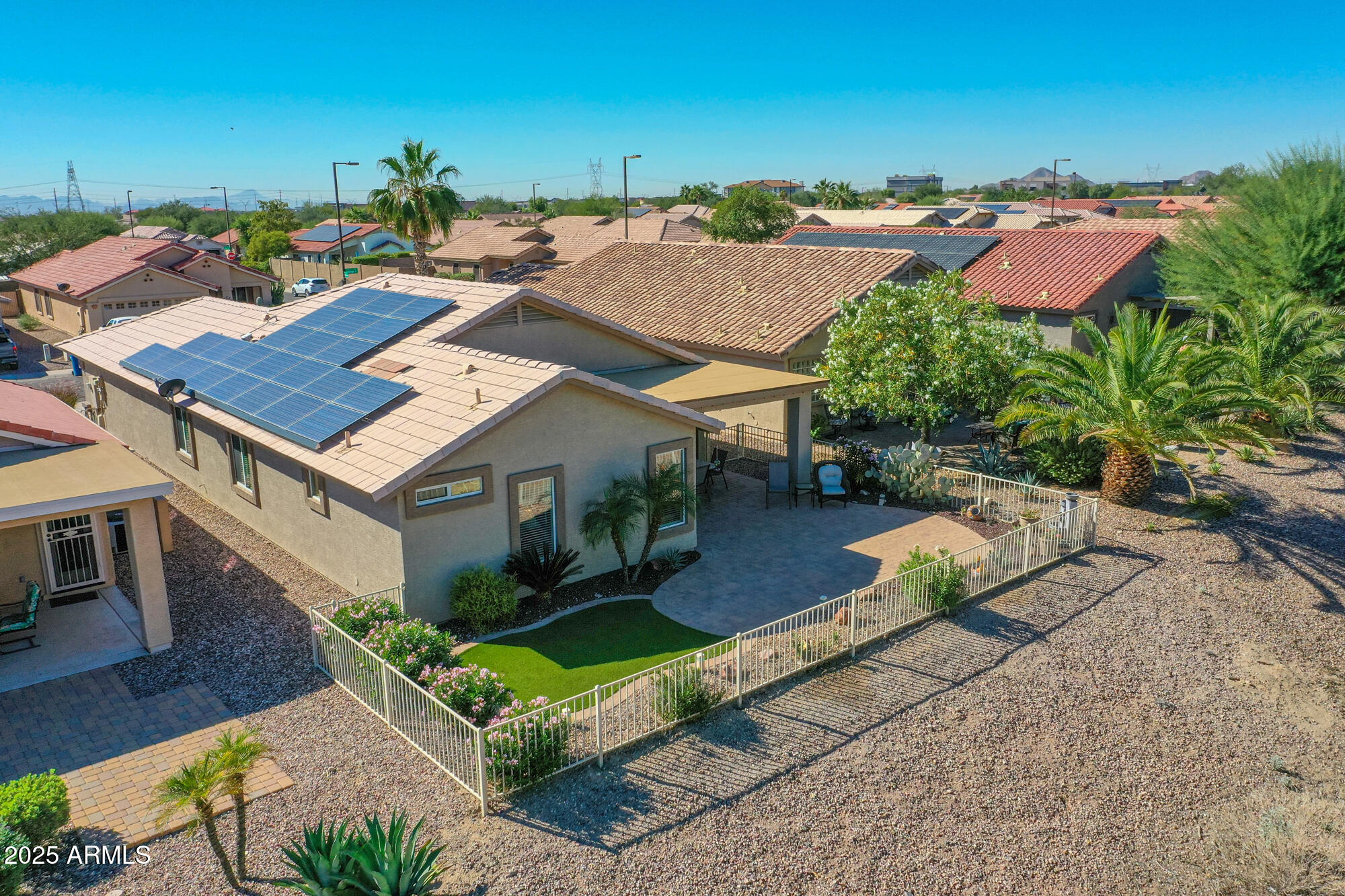 Buckeye, Arizona 85326, United States, 2 Bedrooms Bedrooms, ,2 BathroomsBathrooms,Residential,Pending,253333