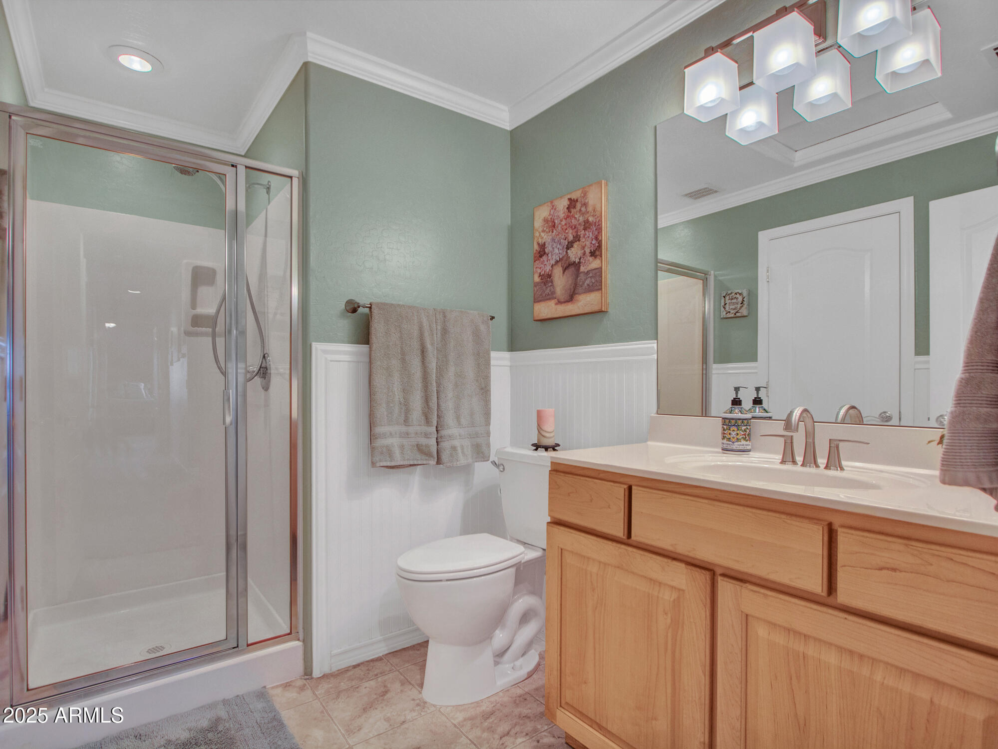 Buckeye, Arizona 85326, United States, 2 Bedrooms Bedrooms, ,2 BathroomsBathrooms,Residential,Pending,253333