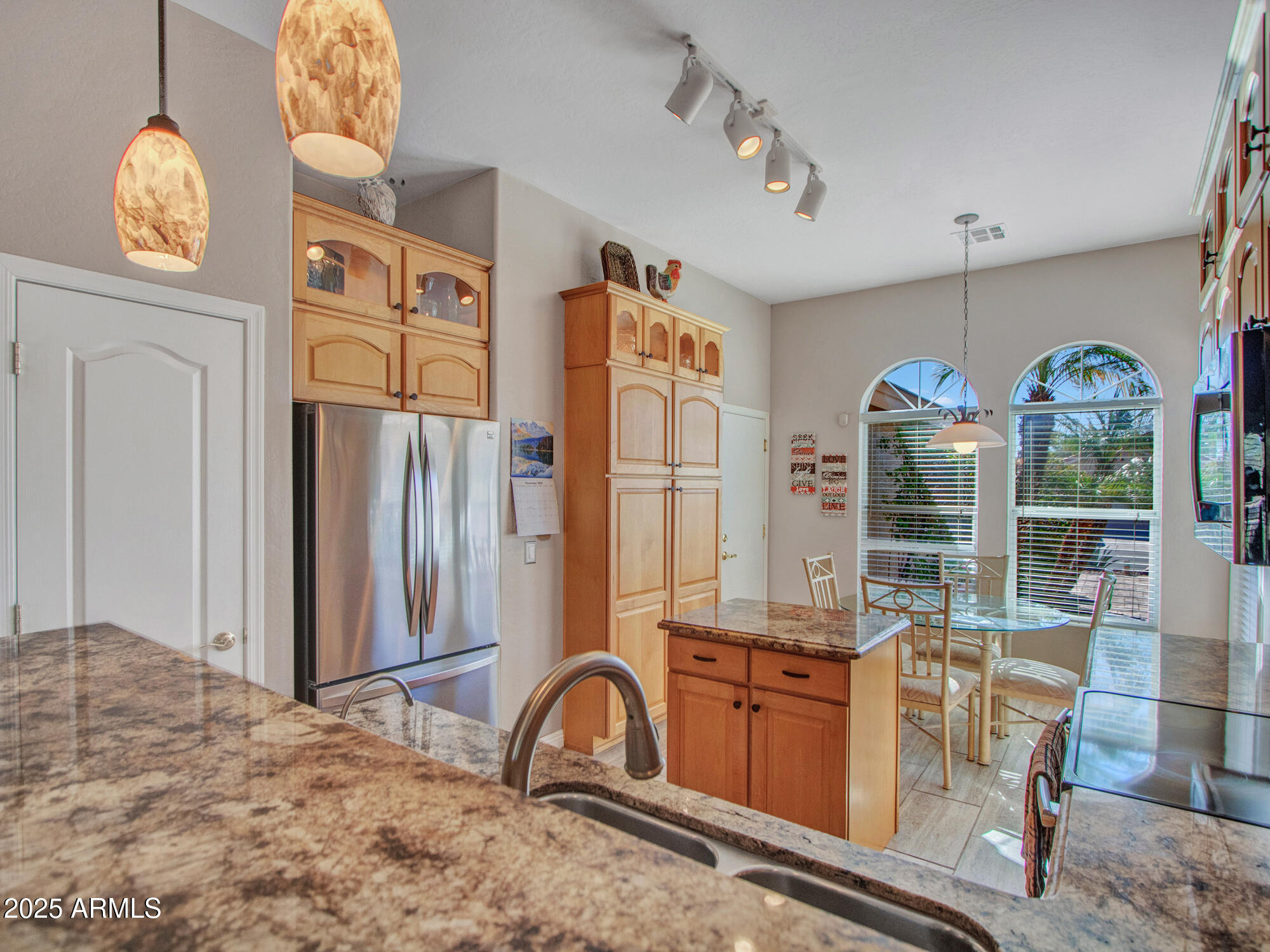 Buckeye, Arizona 85326, United States, 2 Bedrooms Bedrooms, ,2 BathroomsBathrooms,Residential,Pending,253333