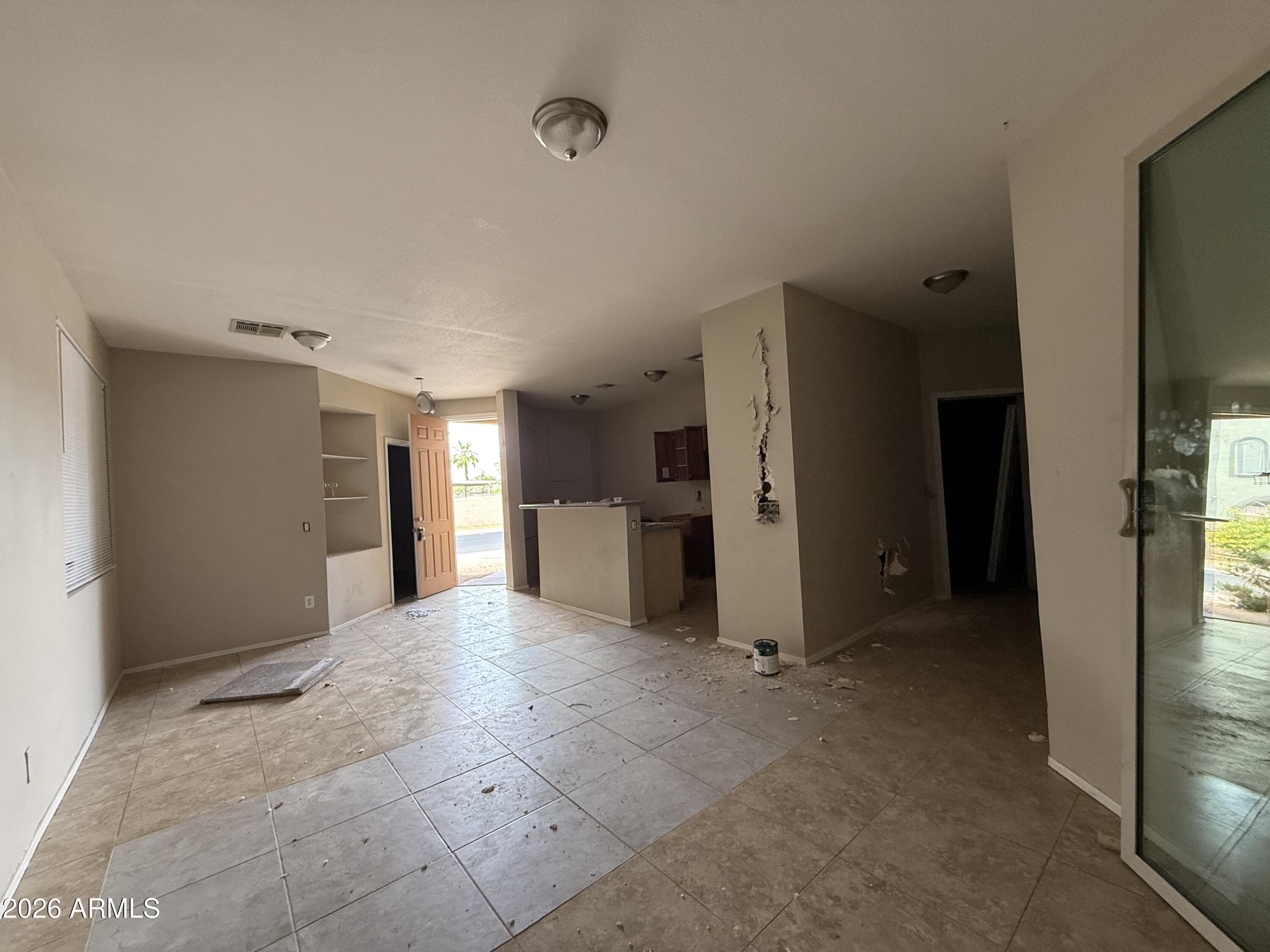 6537 S 15TH Drive