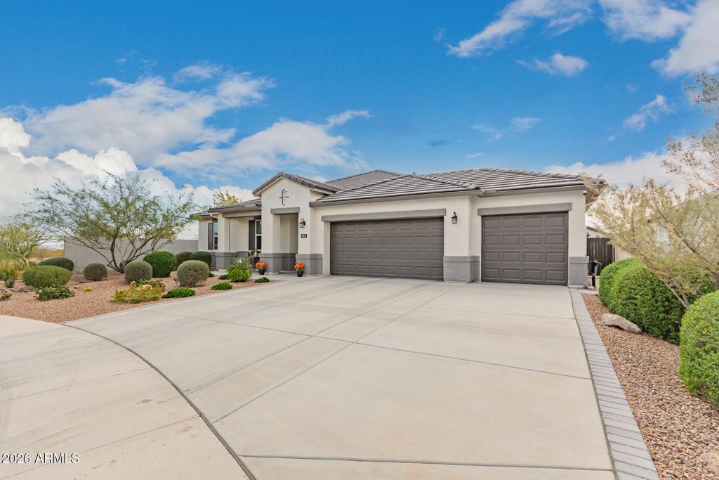 Photo of 1015 W Descanso Canyon Drive, Casa Grande, AZ 85122 (MLS # 6982048)