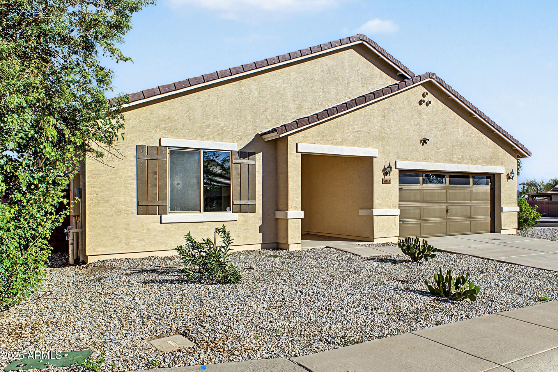 7043 S 251ST Drive
