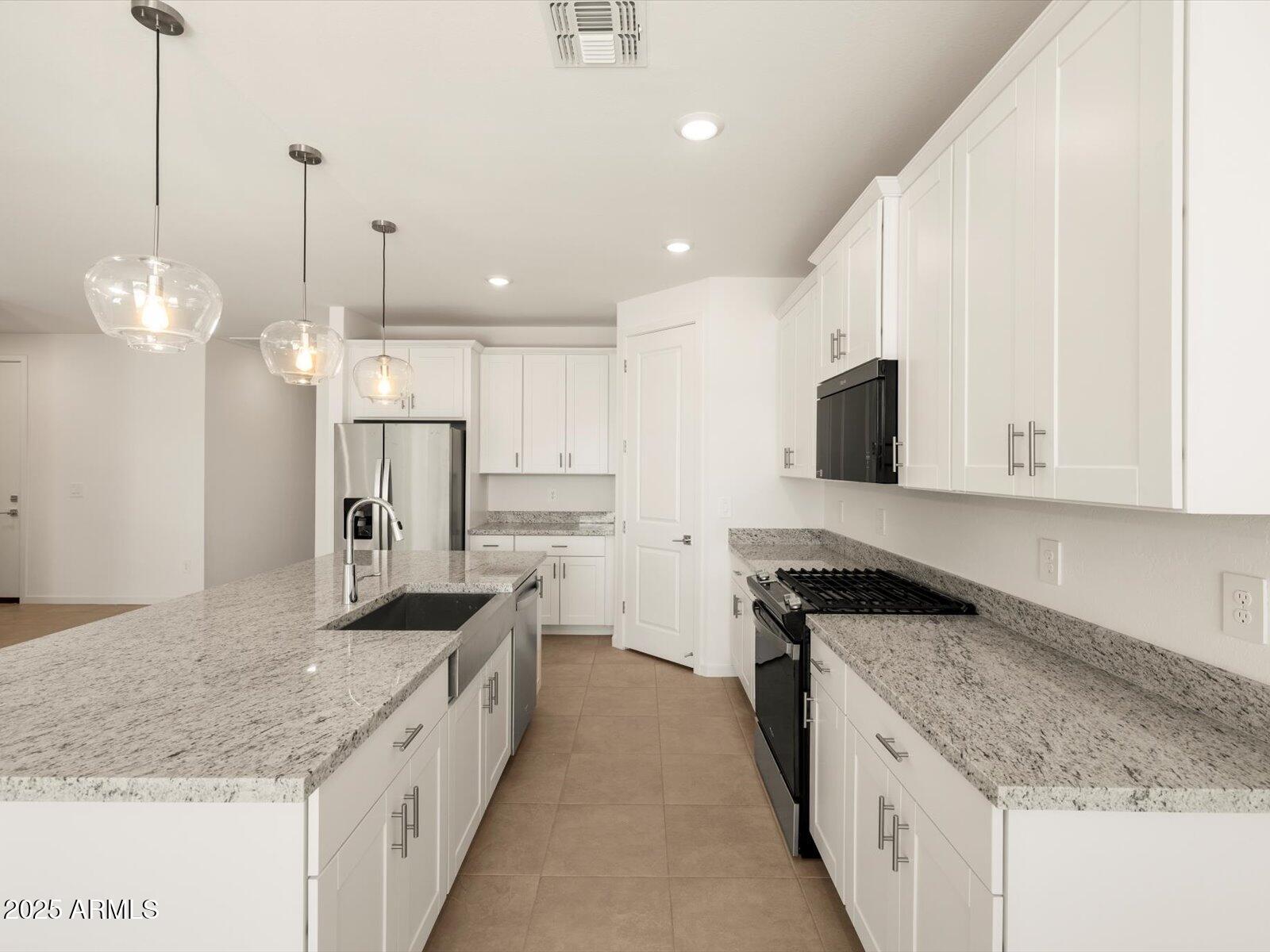 22596 W PONTIAC Drive