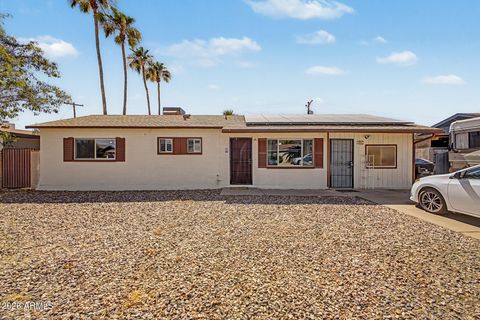 Photo of 11608 N 20th Drive, Phoenix, AZ 85029 (MLS # 7038537)