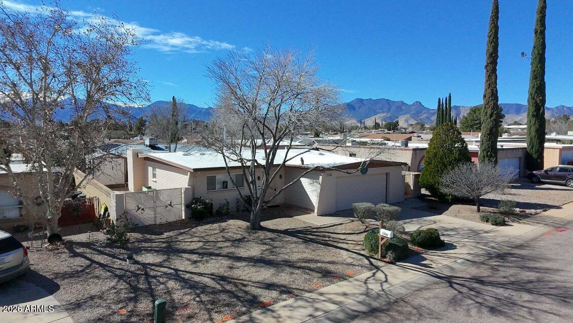 1140 E Sahuaro Drive