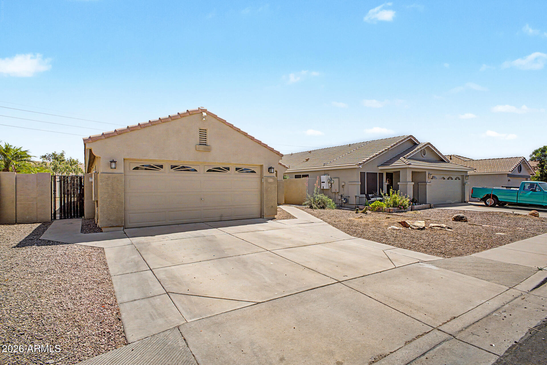 STONEGATE ESTATES - Residential