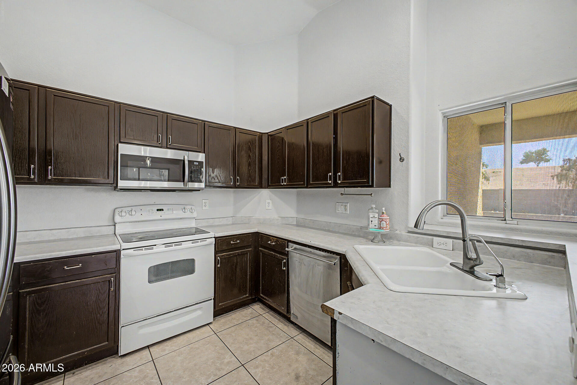 STONEGATE ESTATES - Residential