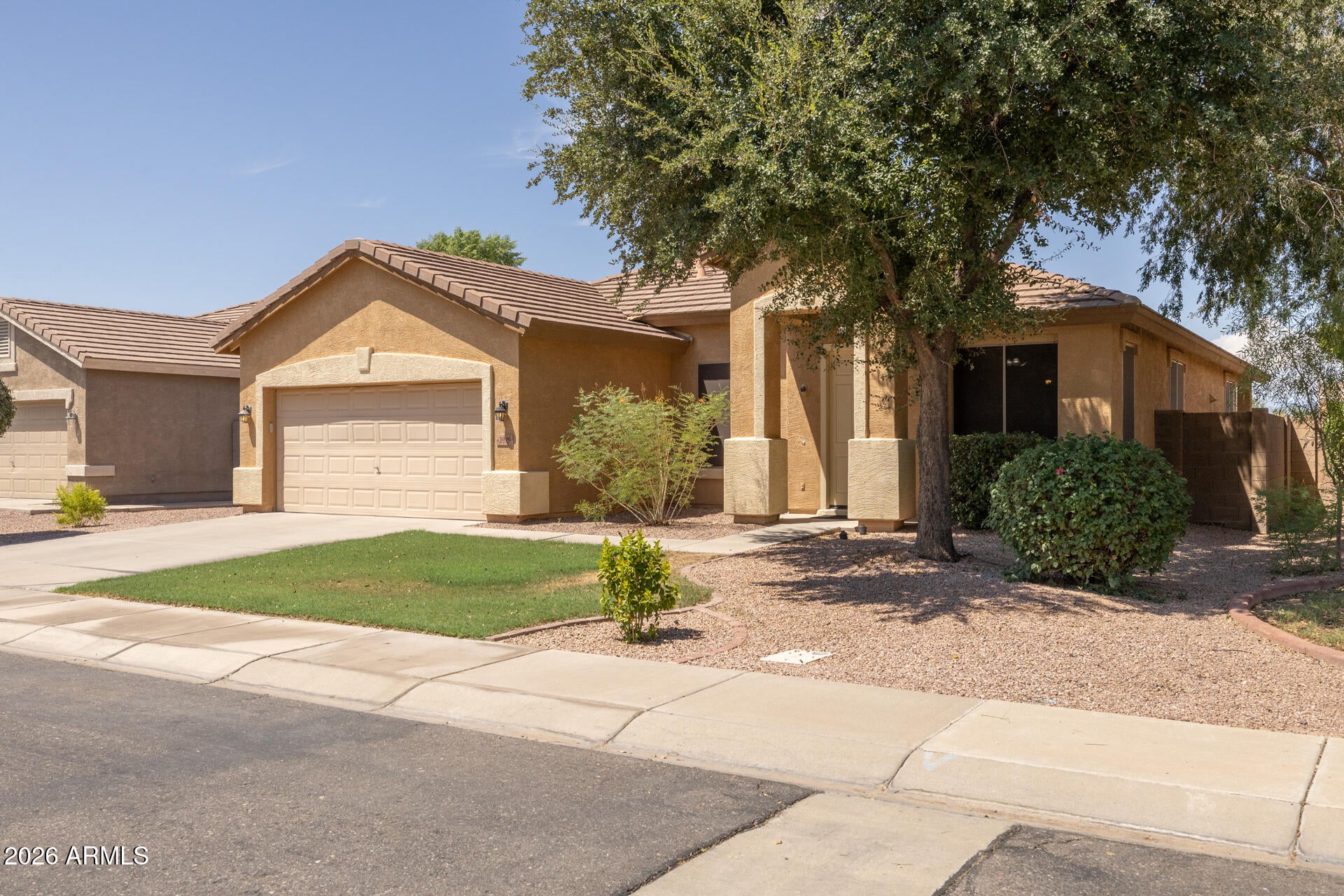 3096 E KINGBIRD Place