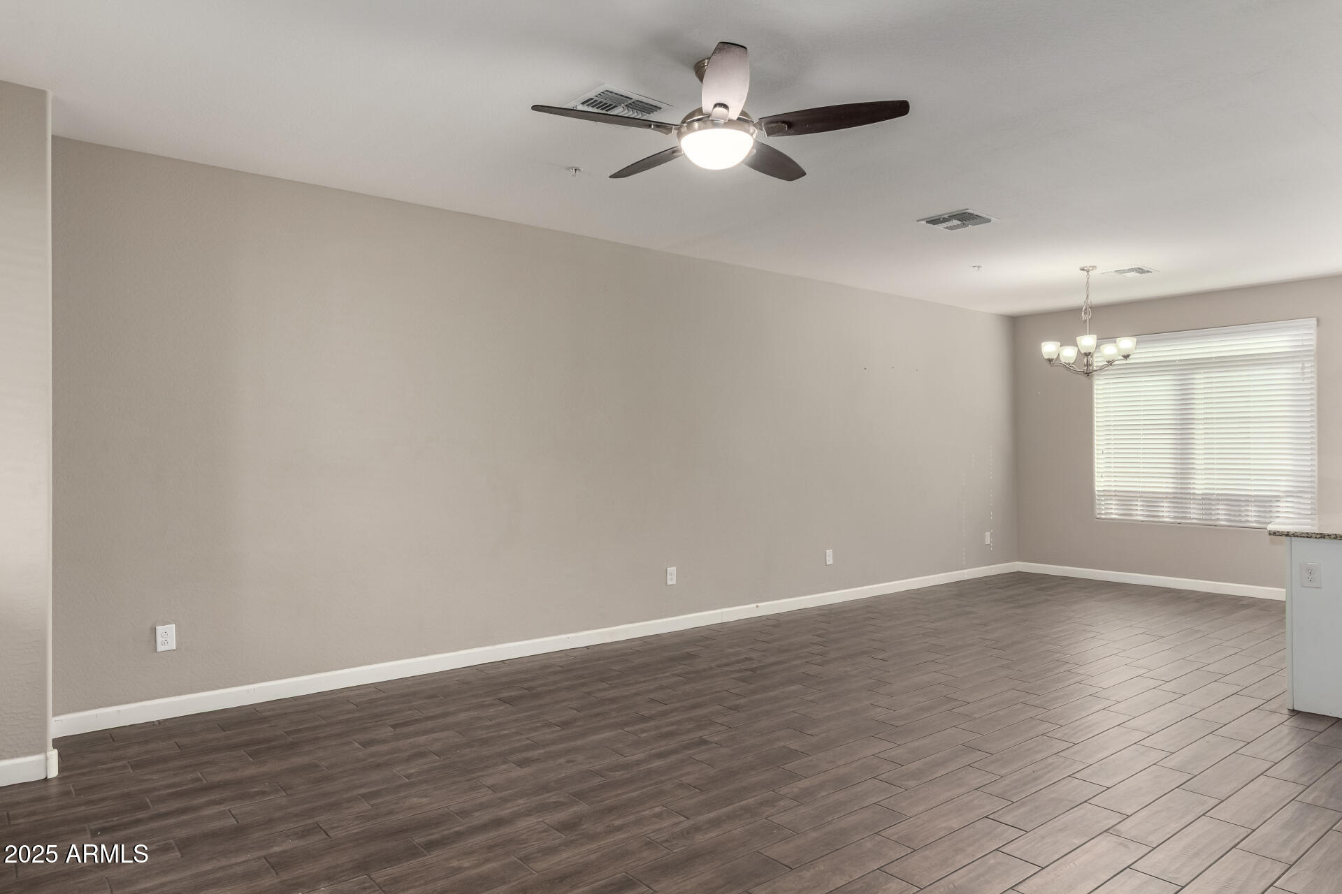 240 W JUNIPER Avenue 1146