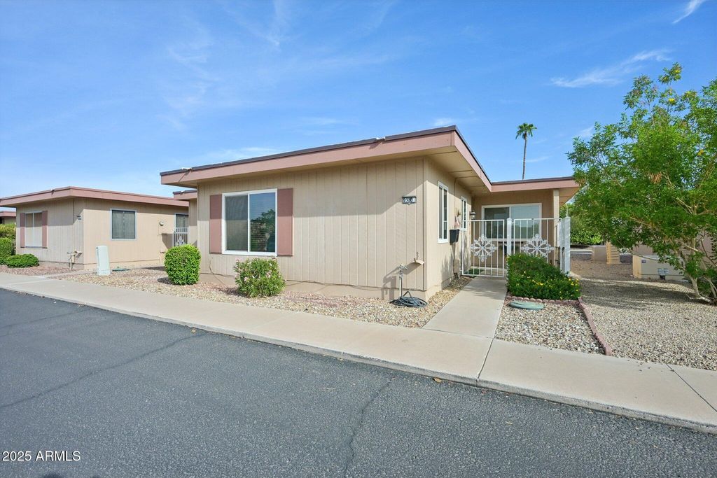 Photo of 13232 N 98th Avenue #G, Sun City, AZ 85351 (MLS # 6922807)