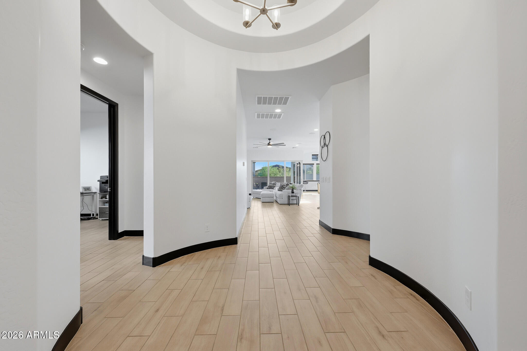 21589 W PIERSON Street