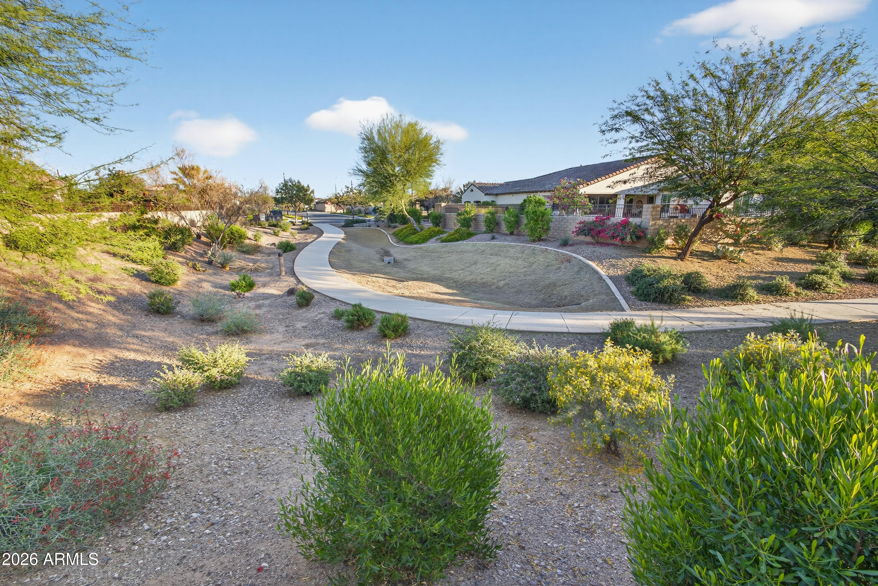 10541 E THUNDERBOLT Avenue