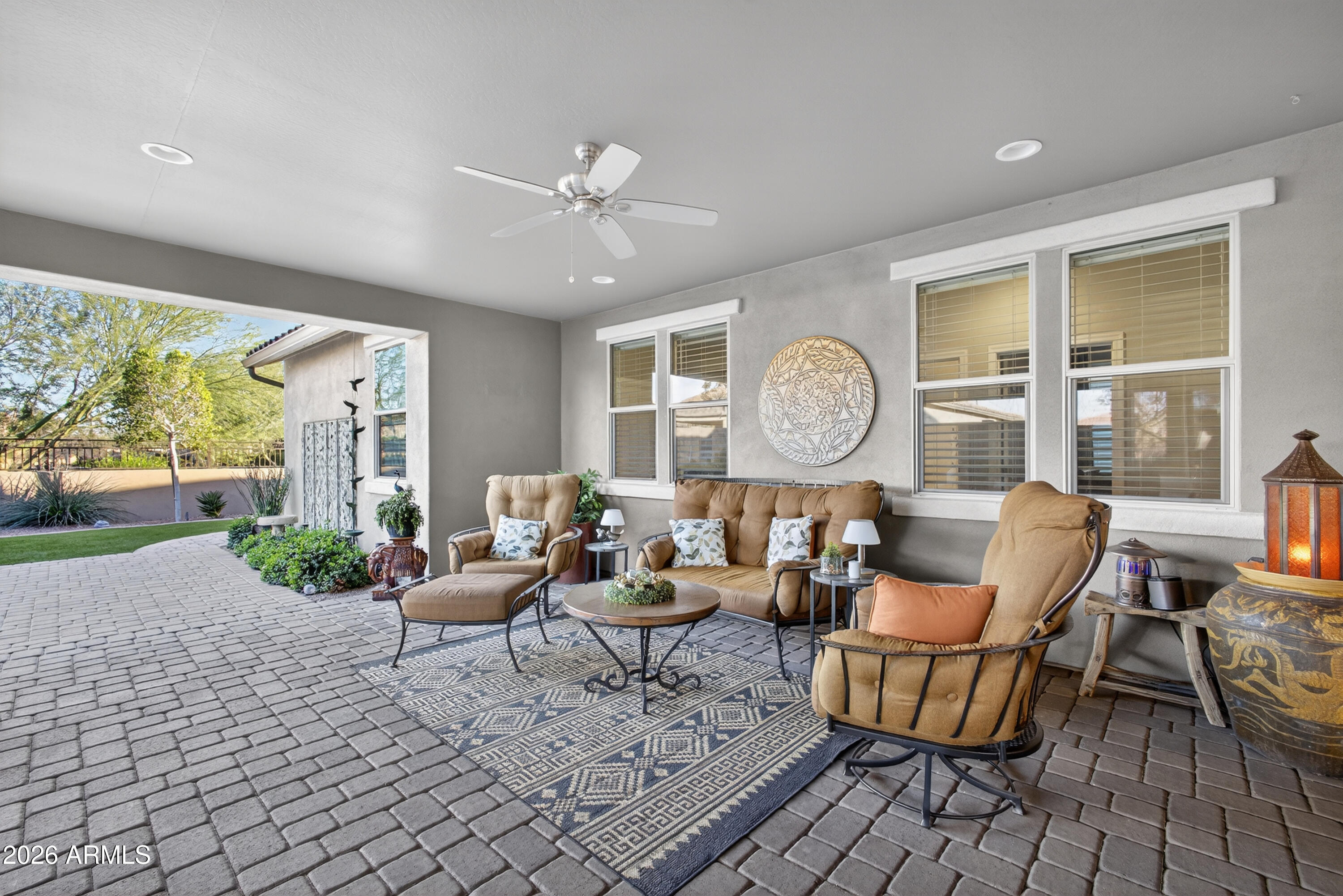 10541 E THUNDERBOLT Avenue