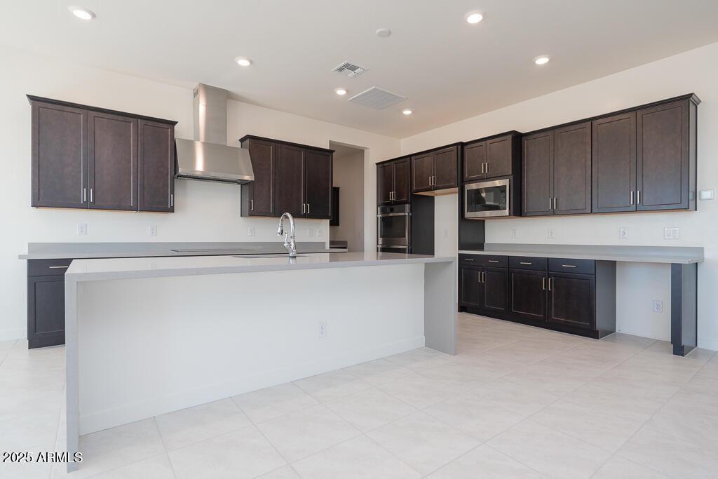 1224 E TONTO Drive