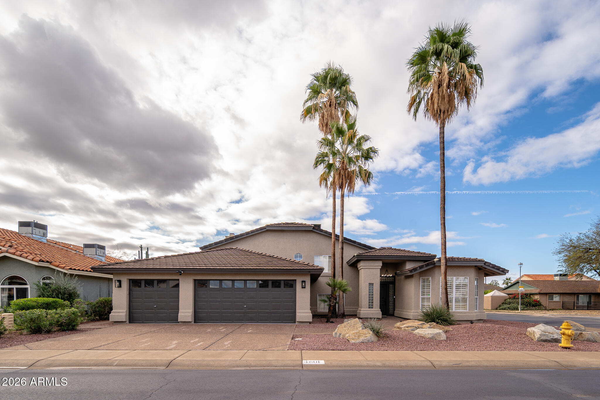 4601 E EVERETT Drive