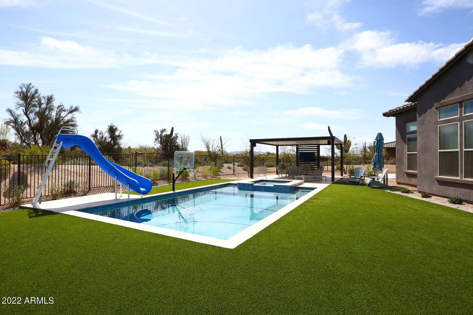 ANDALUZA - Residential