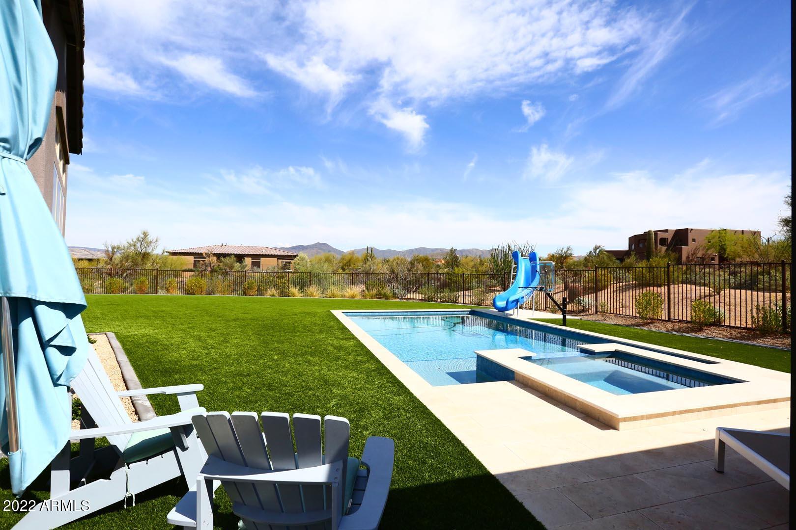 ANDALUZA - Residential